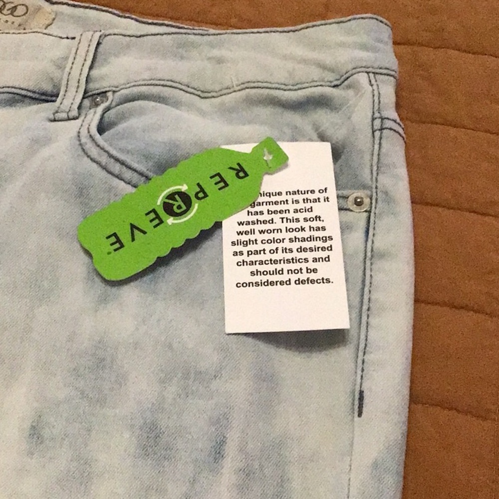 LOGO by Lori Goldstein Light Wash Tie-Dye Relaxed Jeans - Picture 7 of 8